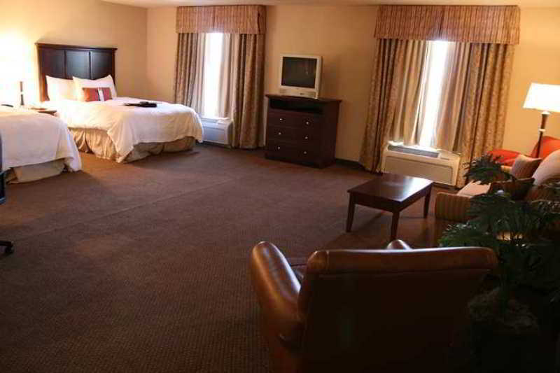Ramada By Wyndham Burkburnett - Wichita Falls Room photo